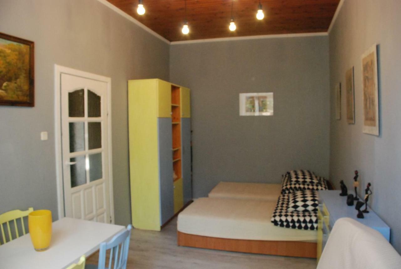 Apartament U Doris Apartment สวูพสค์ ภายนอก รูปภาพ