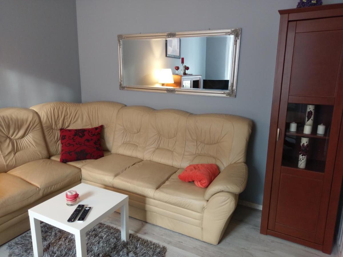 Apartament U Doris Apartment สวูพสค์ ภายนอก รูปภาพ